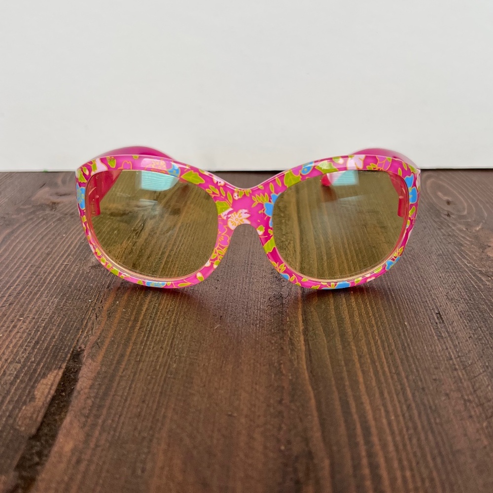 TrueDark Kids blue light blocking glasses.